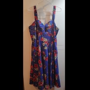 Hearts & Roses Floral Dress Size 12